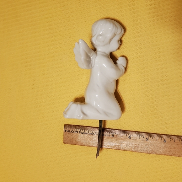 Ceramic Praying Angel Figure - Picture 10 of 10
